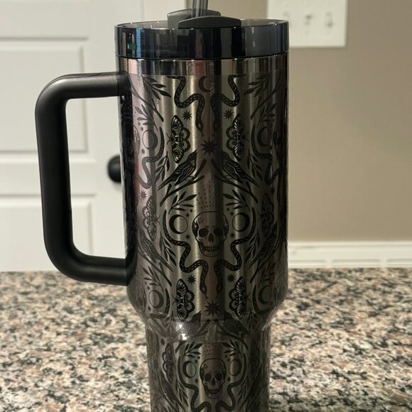 Stanley Deadly Damask Gothic – 40 oz Tumbler - Picture 3 of 7